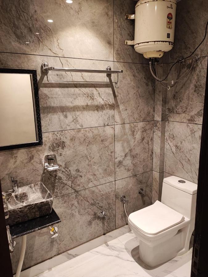 Sun Moon Residency And Apartments, Hotels In Rohini Delhi  Bagian luar foto